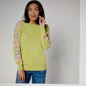 Belle By Kim Gravel, Square Crochet Sleeve sweater NWOT lime green